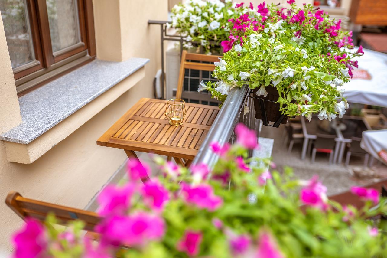 Bucharest Boutique By Jullie Aparthotel Exterior photo